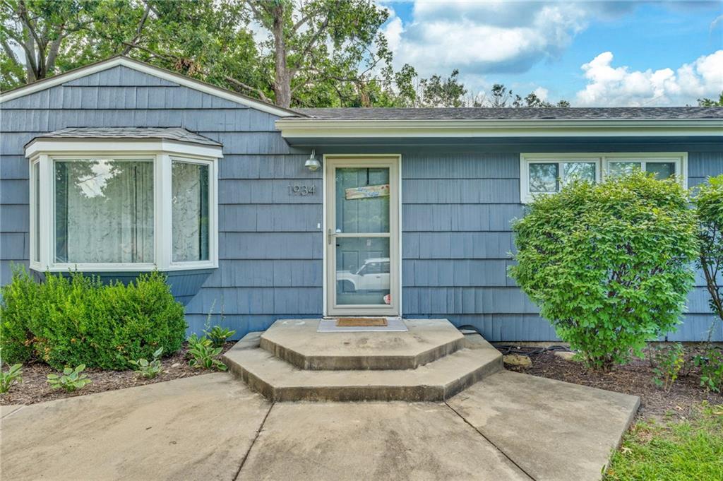 1934 Clifton Court