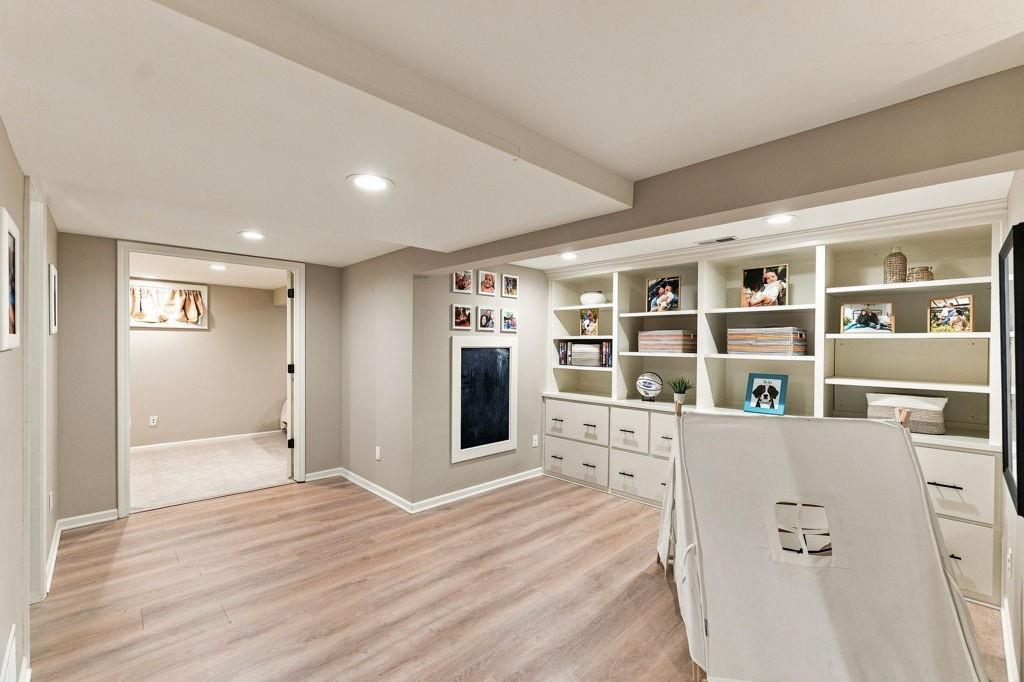 4020 W 96th Street