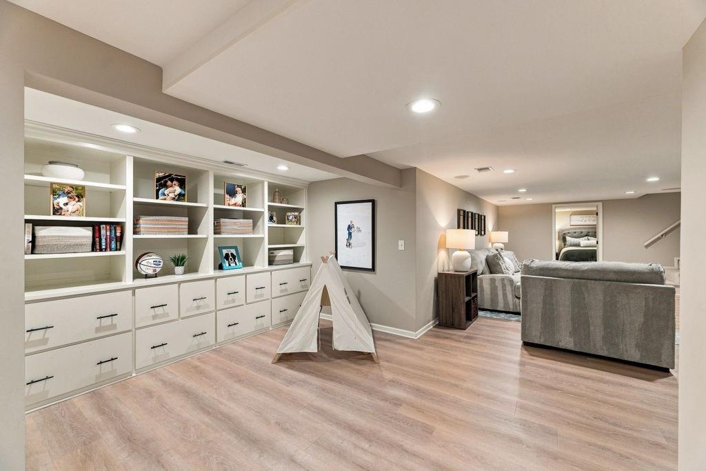 4020 W 96th Street