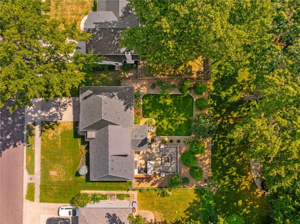 10927 W 99th Place