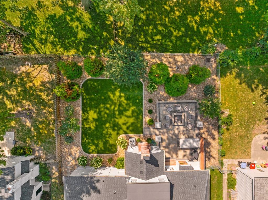 10927 W 99th Place