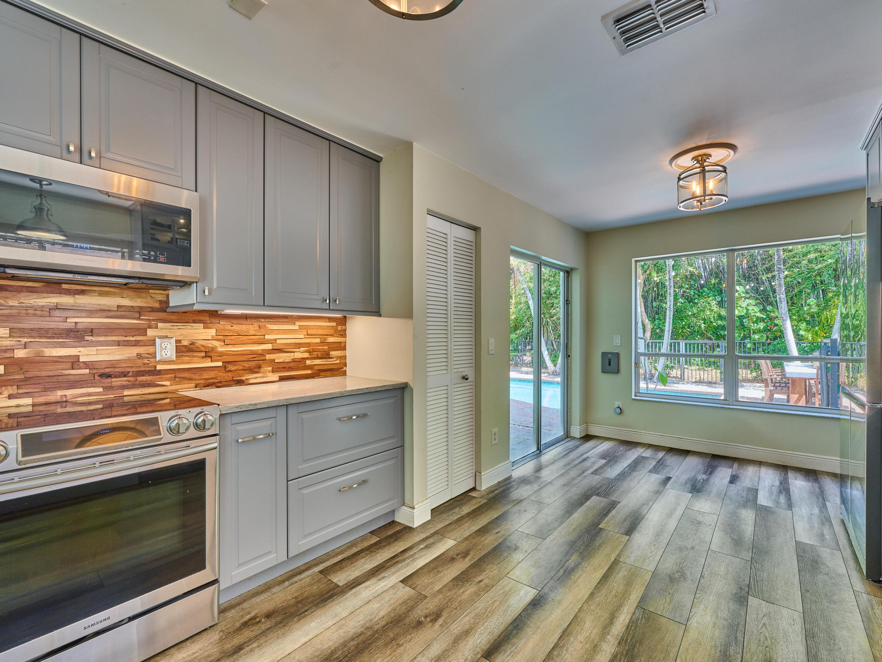 10414 Buena Ventura Drive