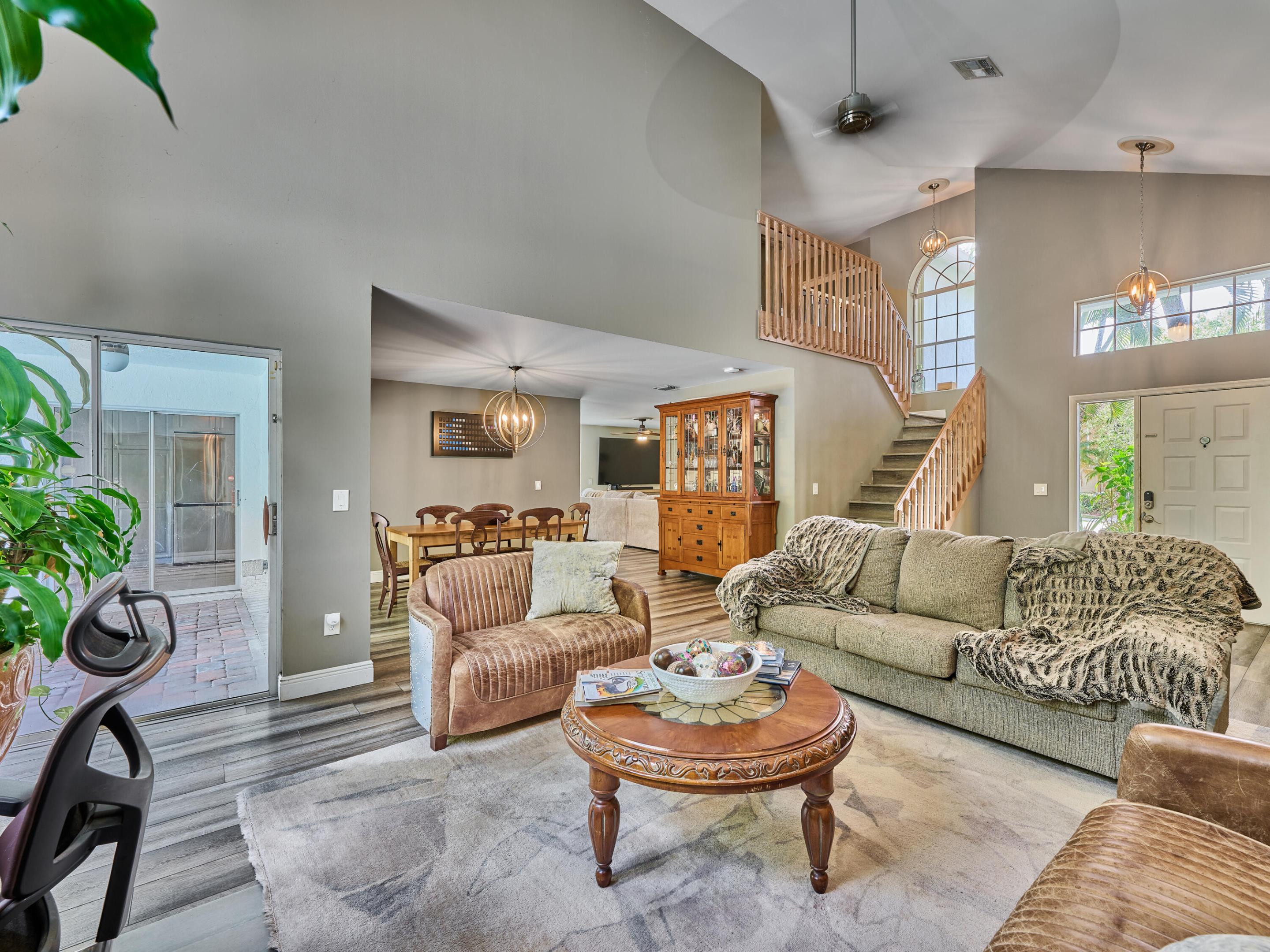 10414 Buena Ventura Drive