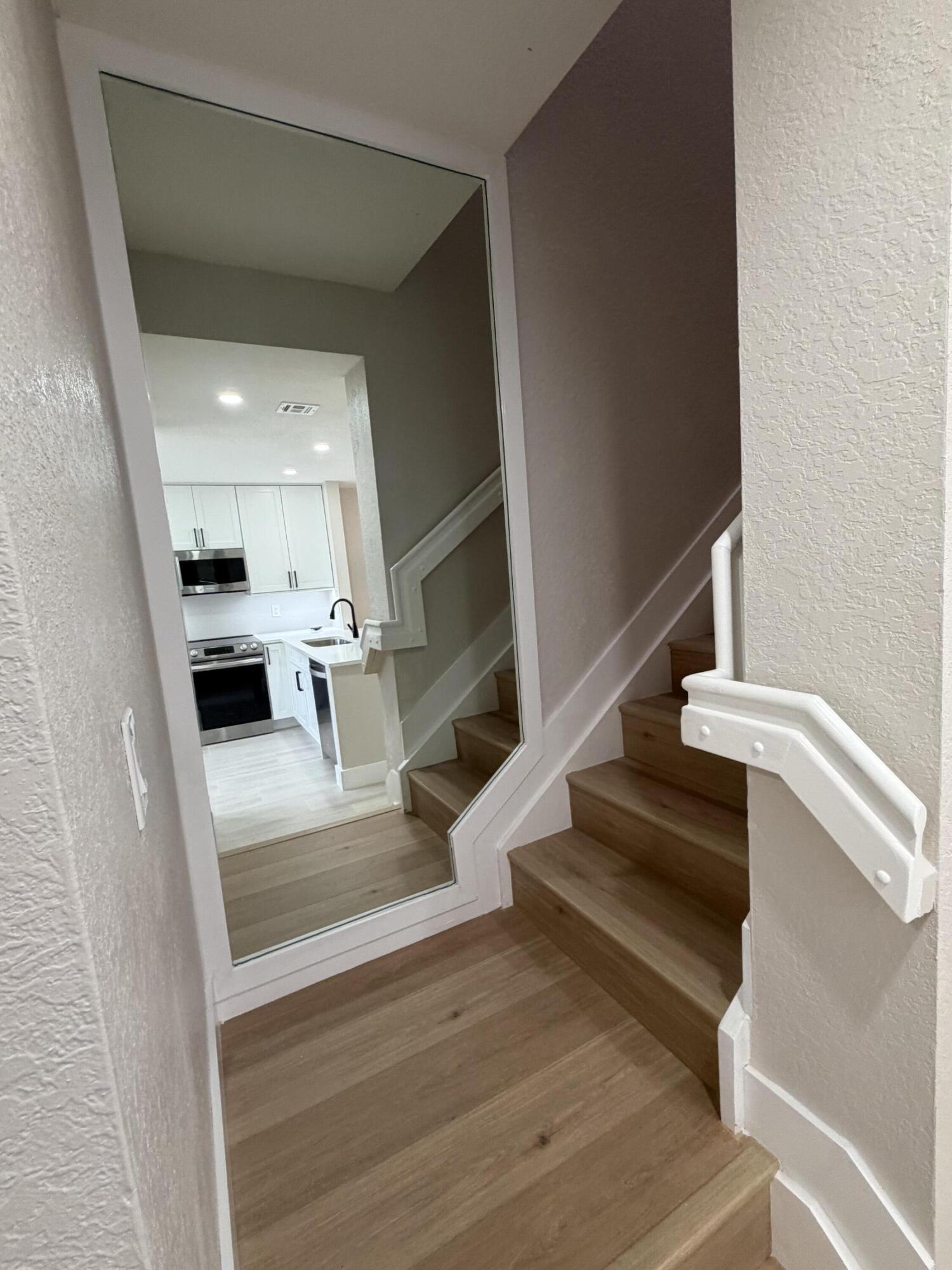6631 Winfield Boulevard 2-6