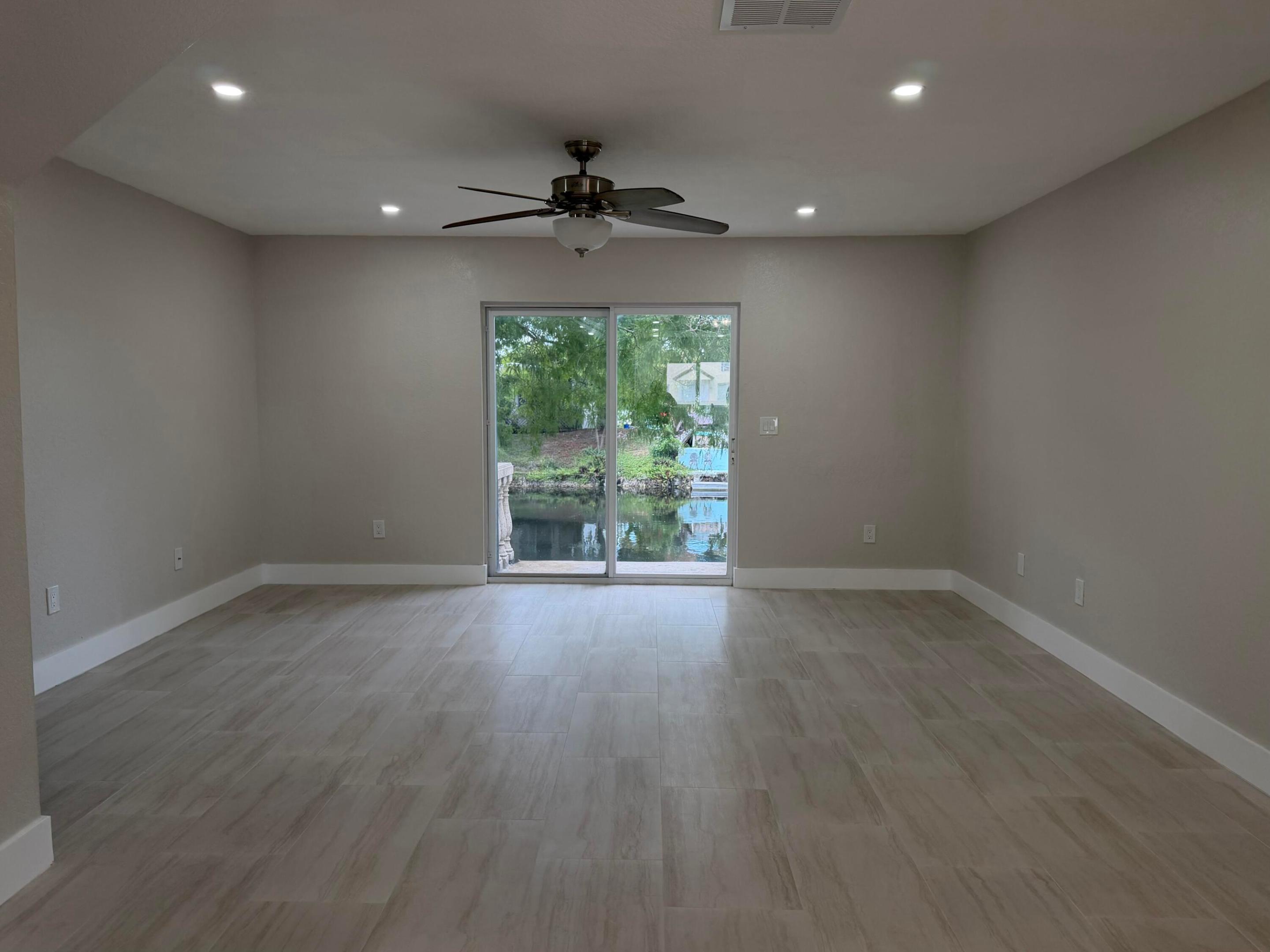 6631 Winfield Boulevard 2-6