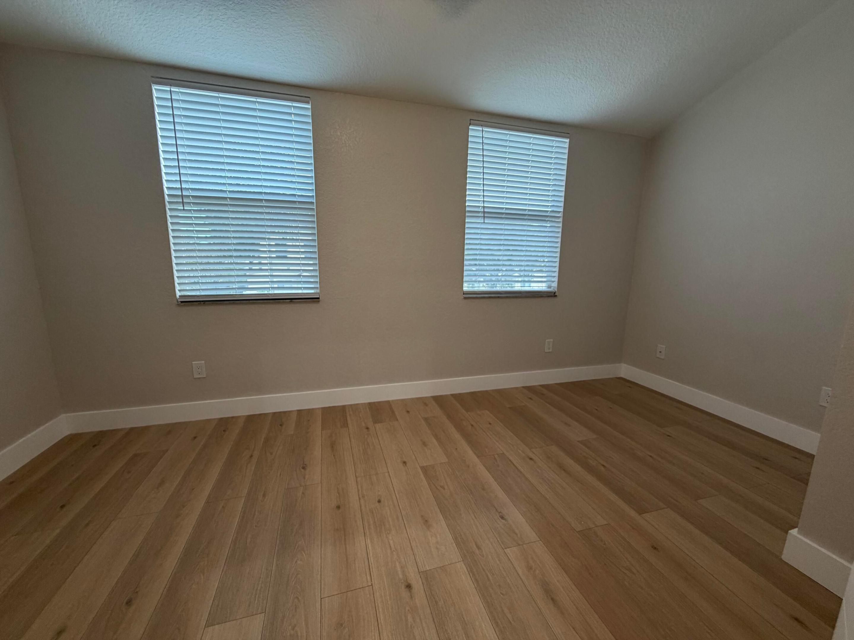 6631 Winfield Boulevard 2-6