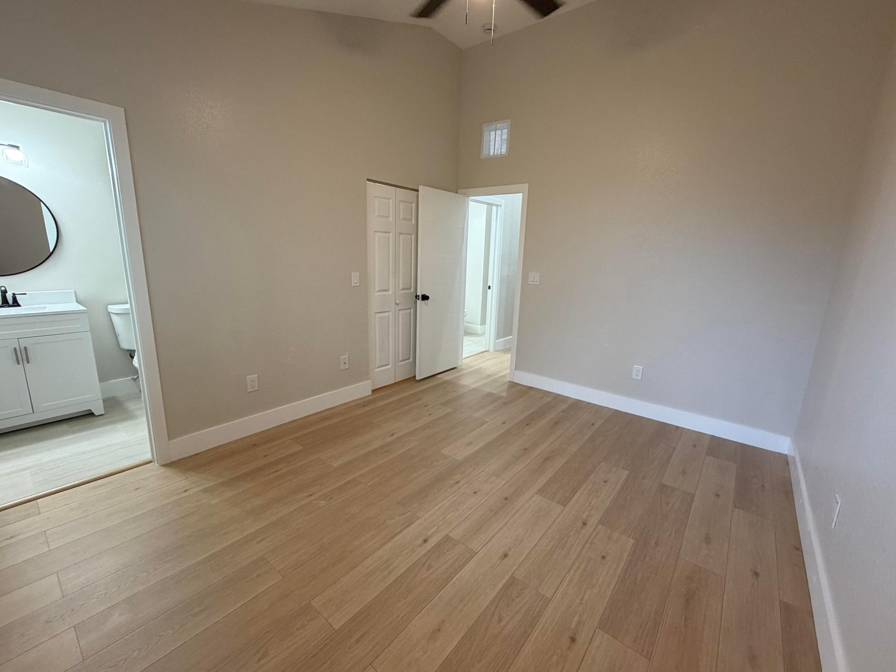 6631 Winfield Boulevard 2-6