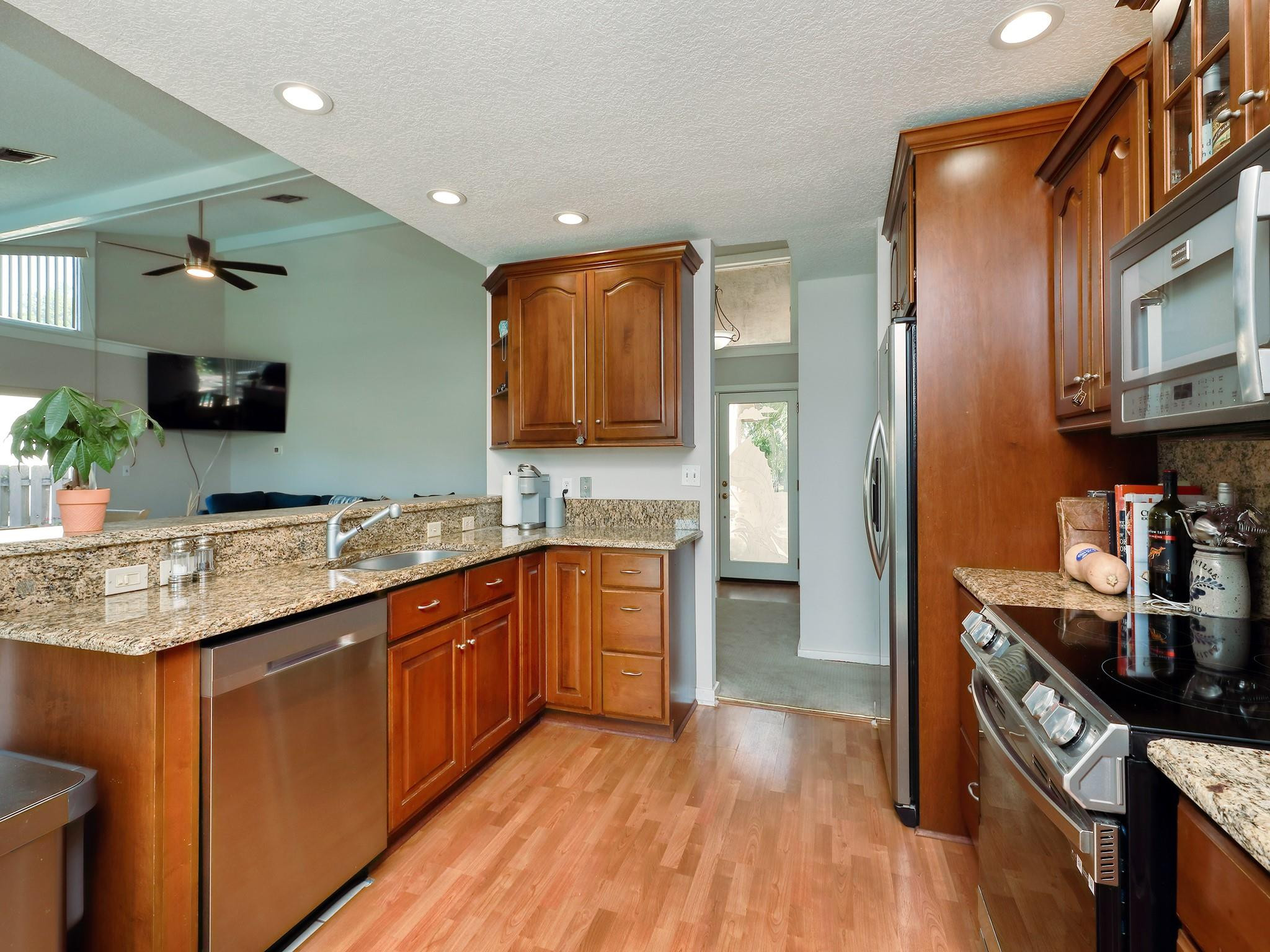 8912 Escondido Way