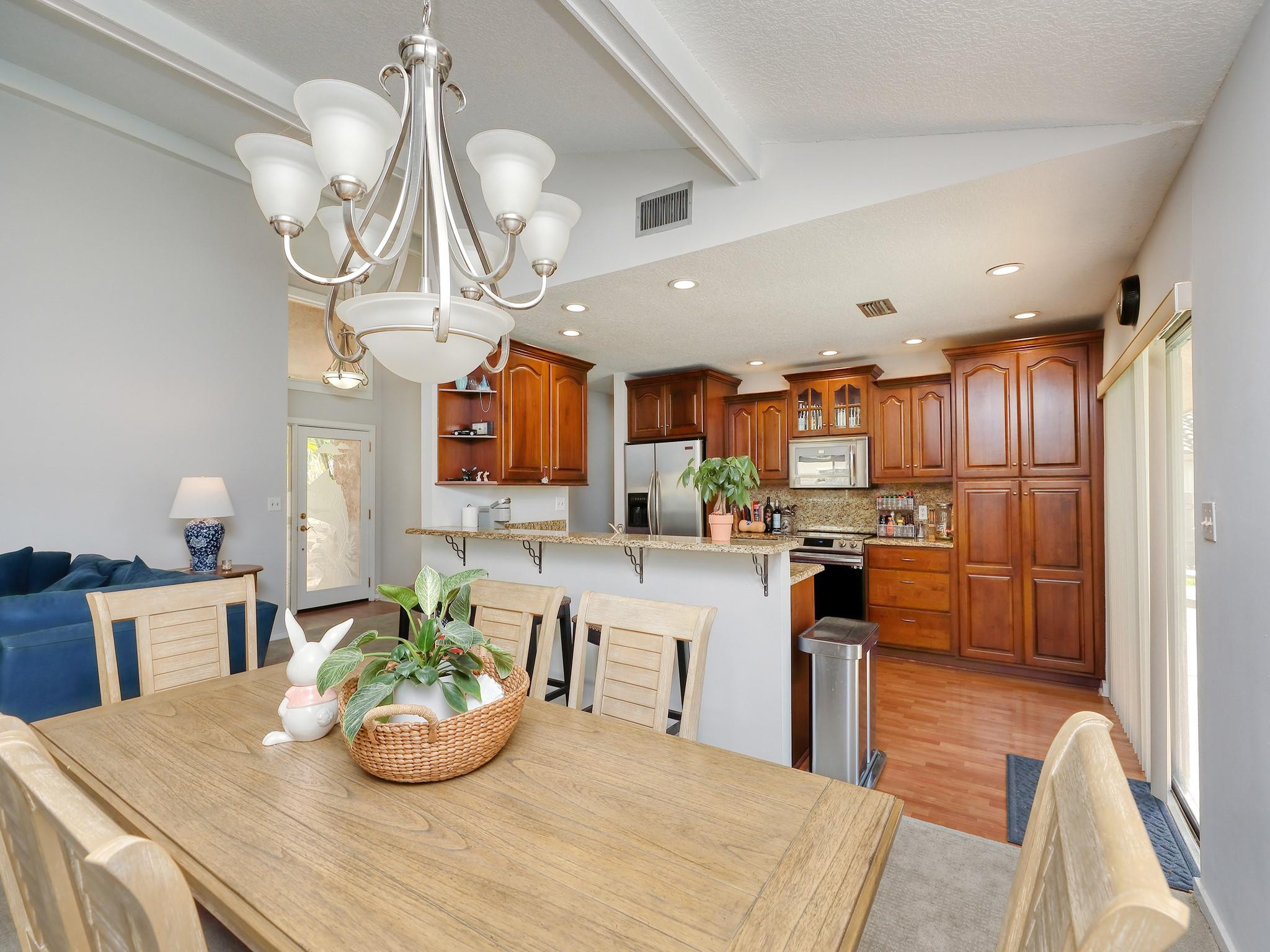 8912 Escondido Way