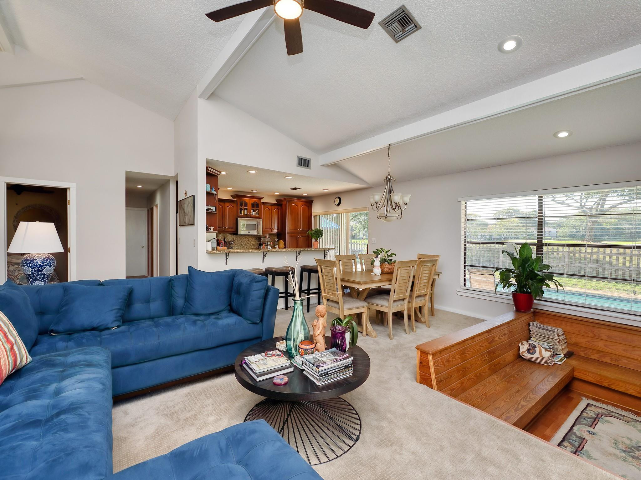 8912 Escondido Way