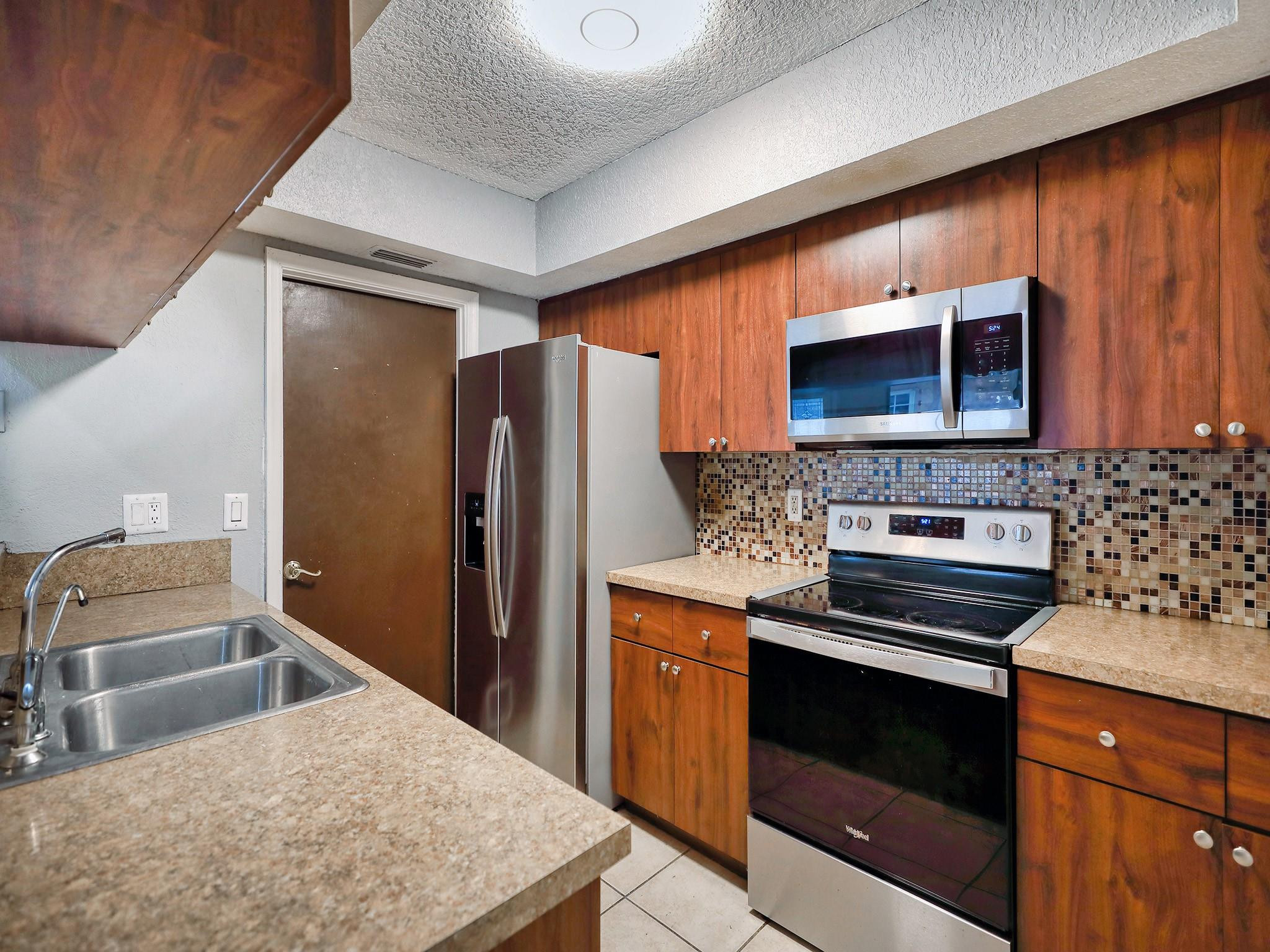 1327 SW 75th Avenue 1327