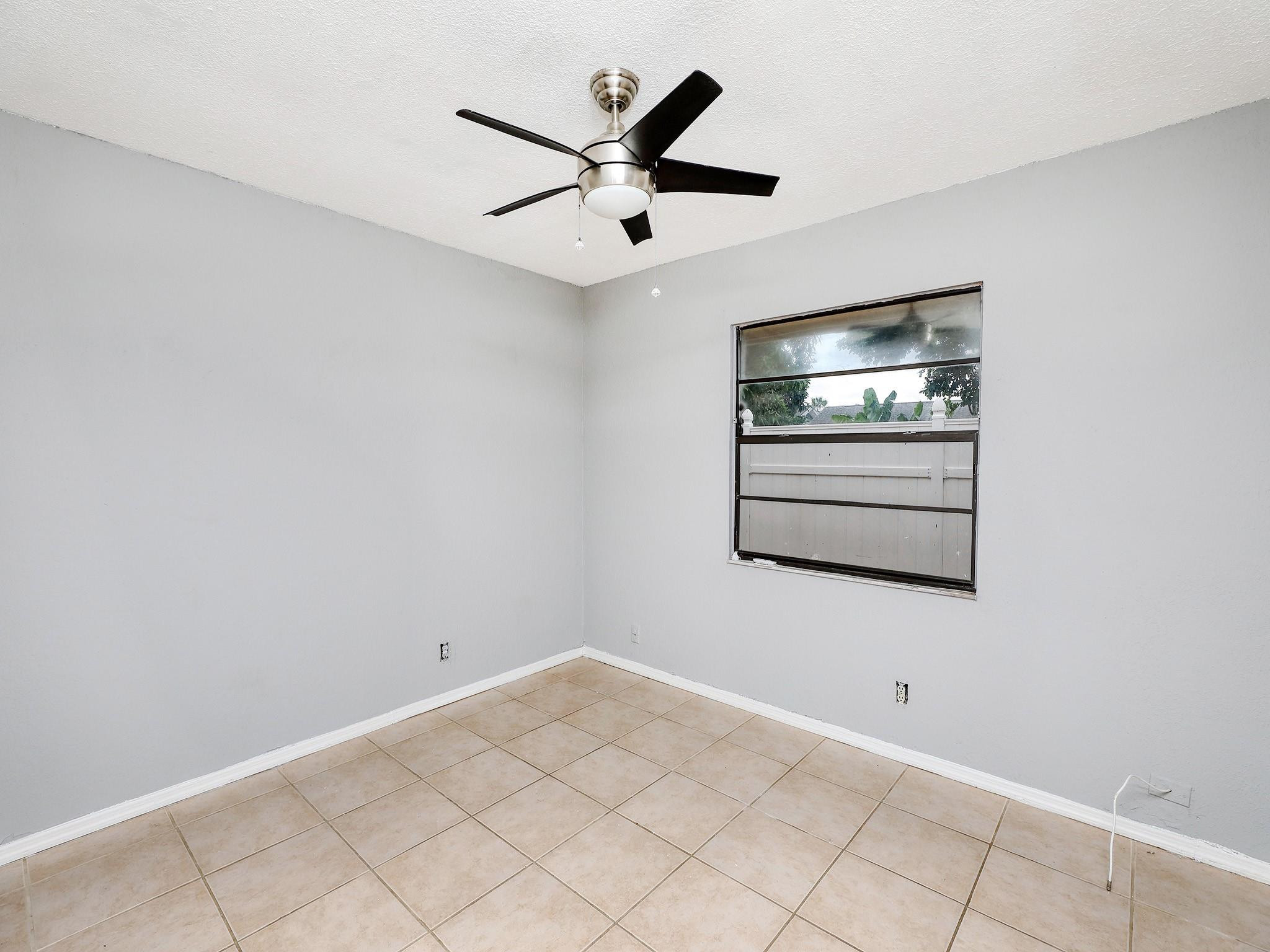 1327 SW 75th Avenue 1327