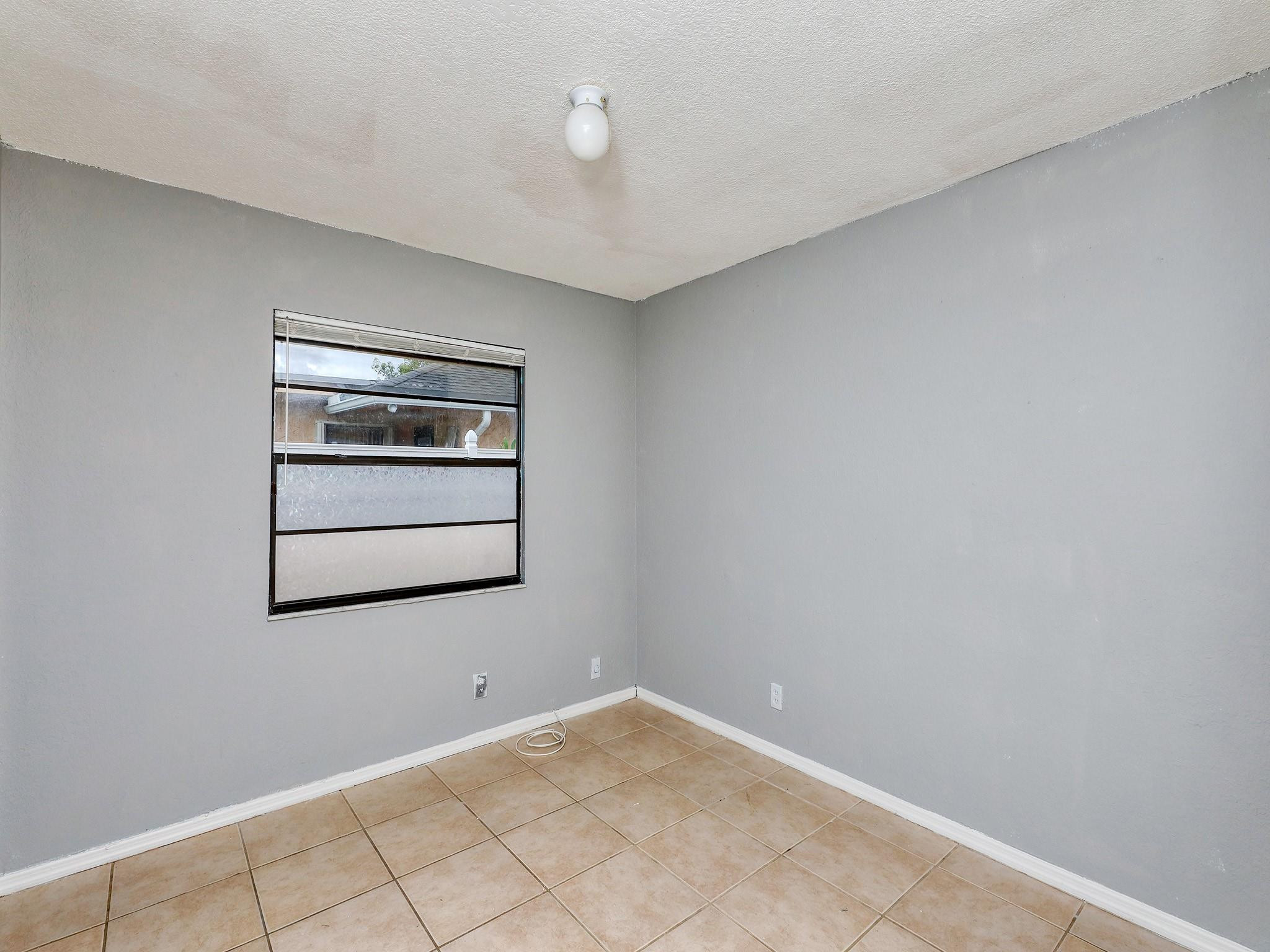1327 SW 75th Avenue 1327