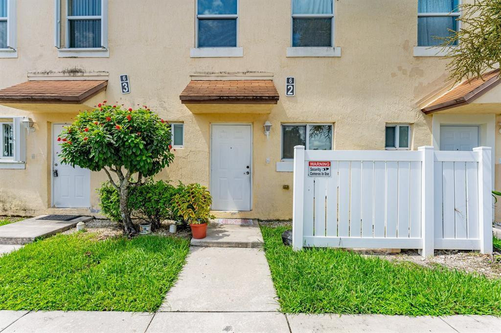 6631 Winfield Boulevard 2-6