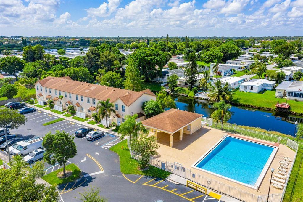 6631 Winfield Boulevard 2-6