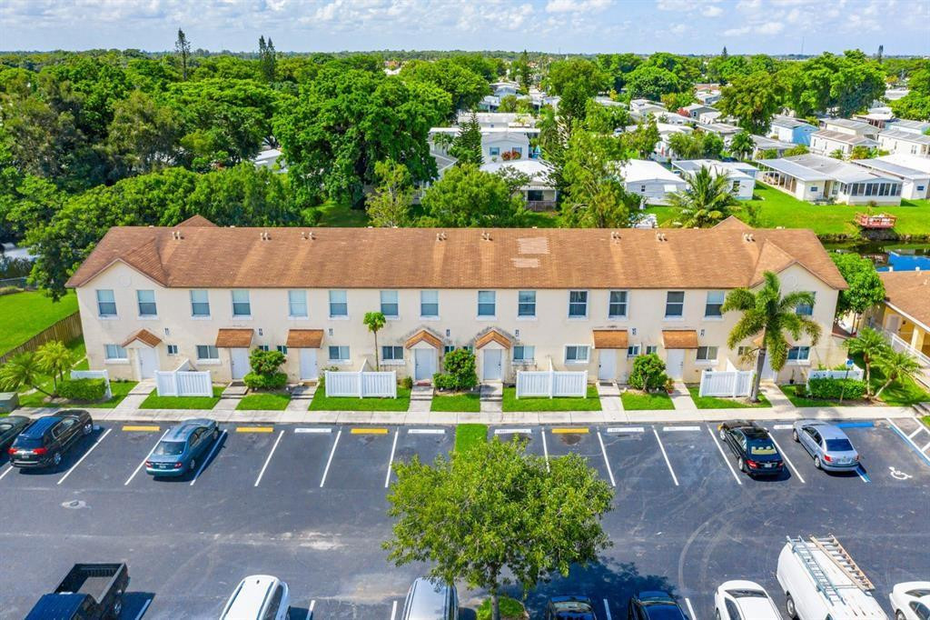 6631 Winfield Boulevard 2-6
