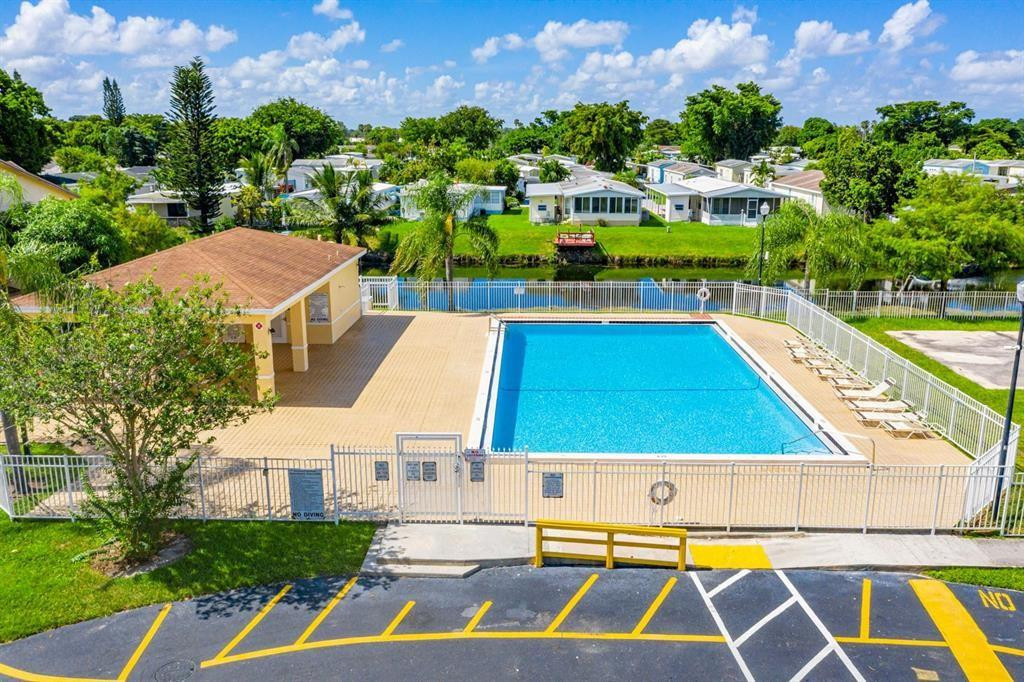 6631 Winfield Boulevard 2-6