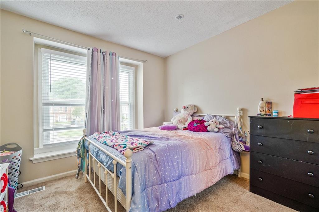 1320 Ruddy Oak CT