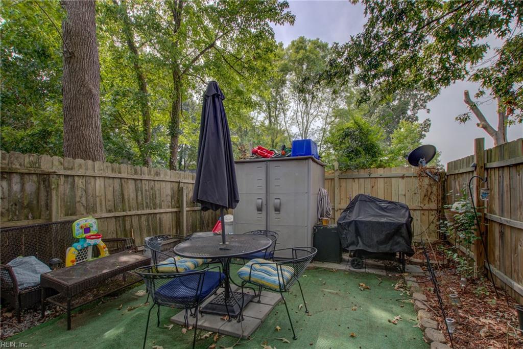 5477 Davis WAY