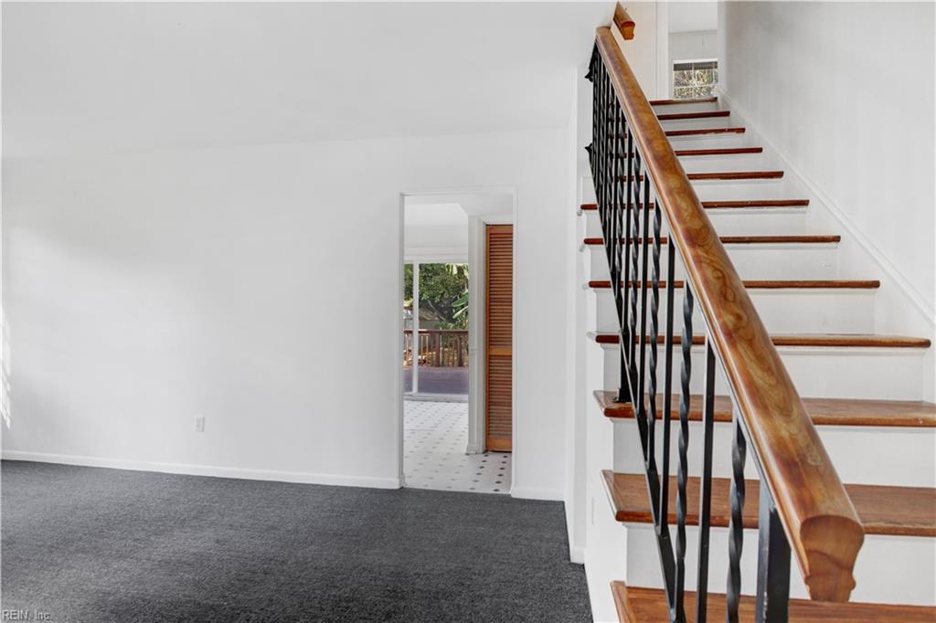 438 Maryle CT