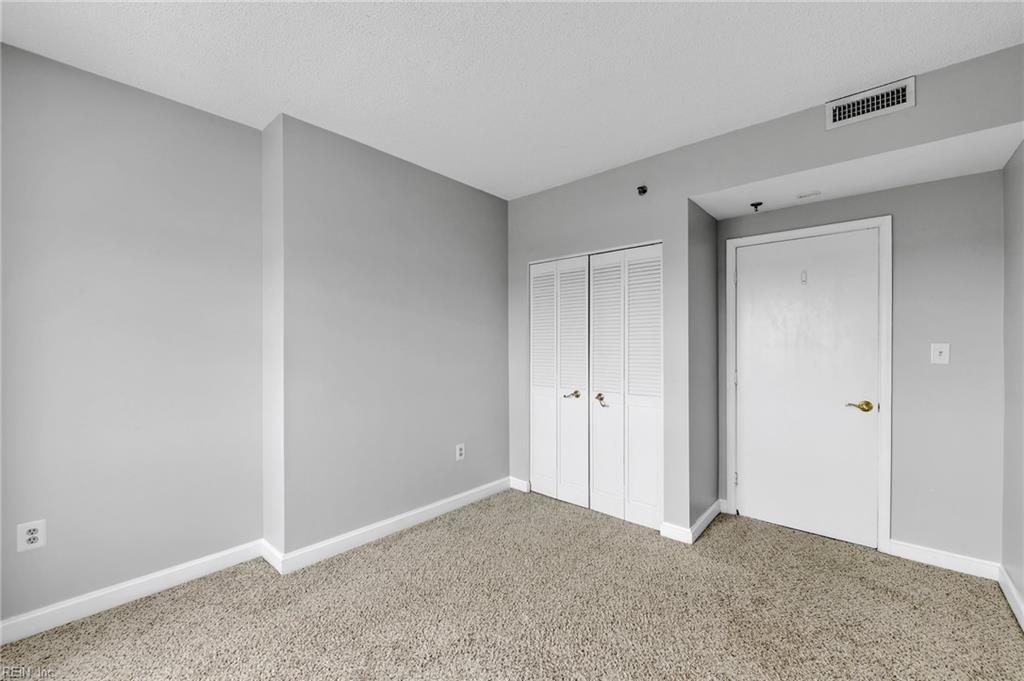 3556 Shore DR 704