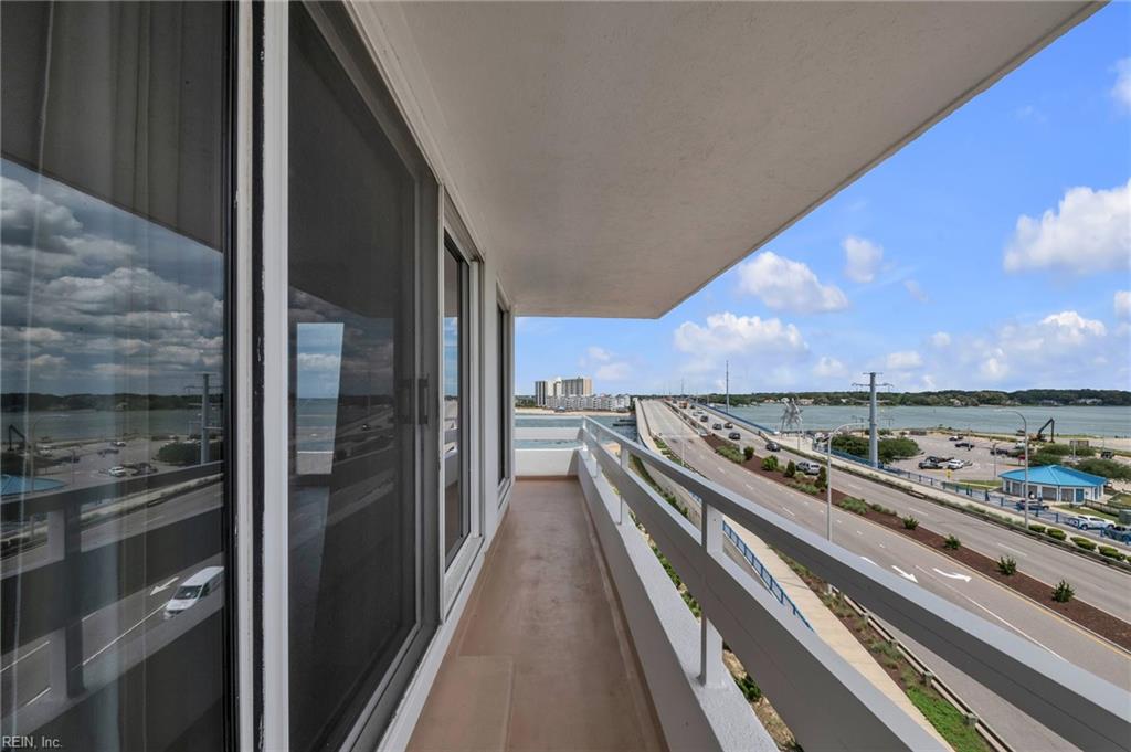 3556 Shore DR 704