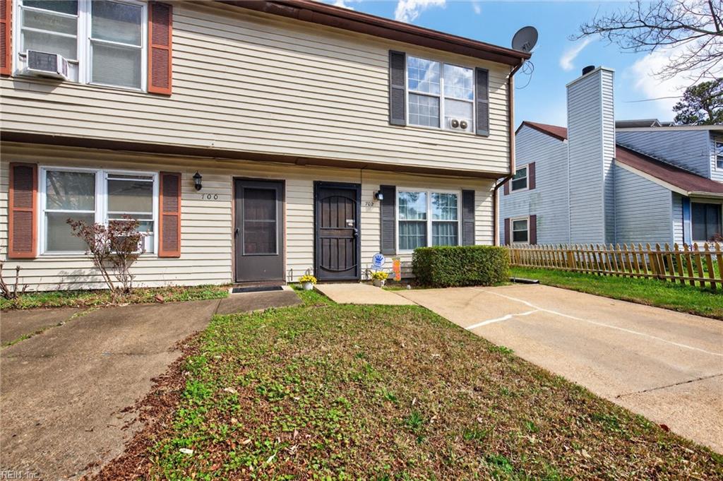 702 Lincoln AVE