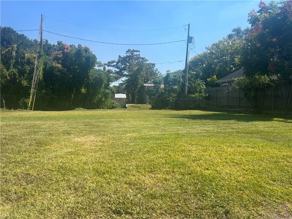 50 BEVERLY GARDEN Drive