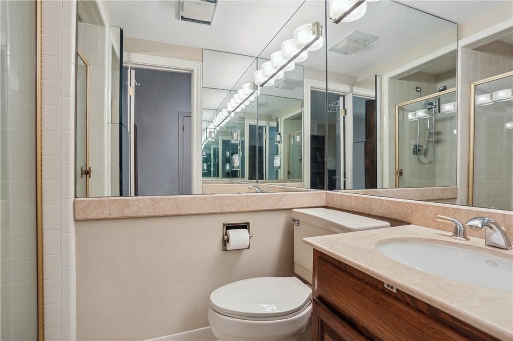 805 RUE DECATUR None