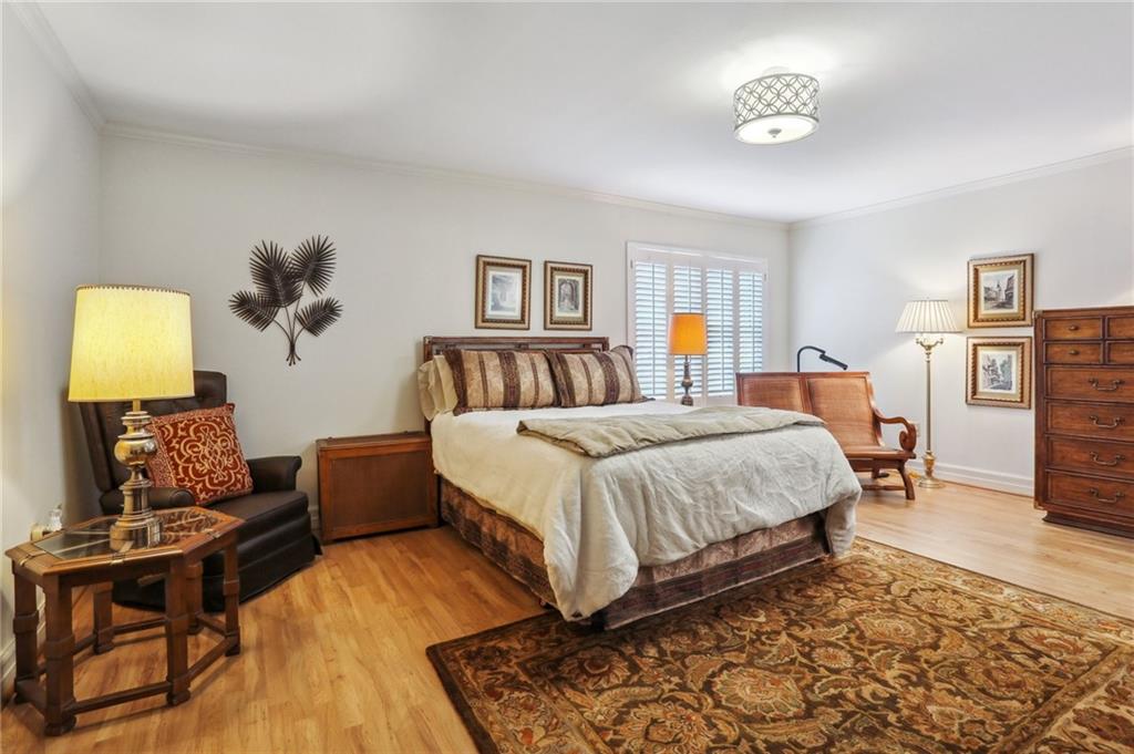 805 RUE DECATUR None