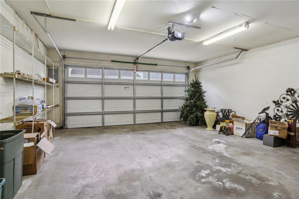 805 RUE DECATUR None