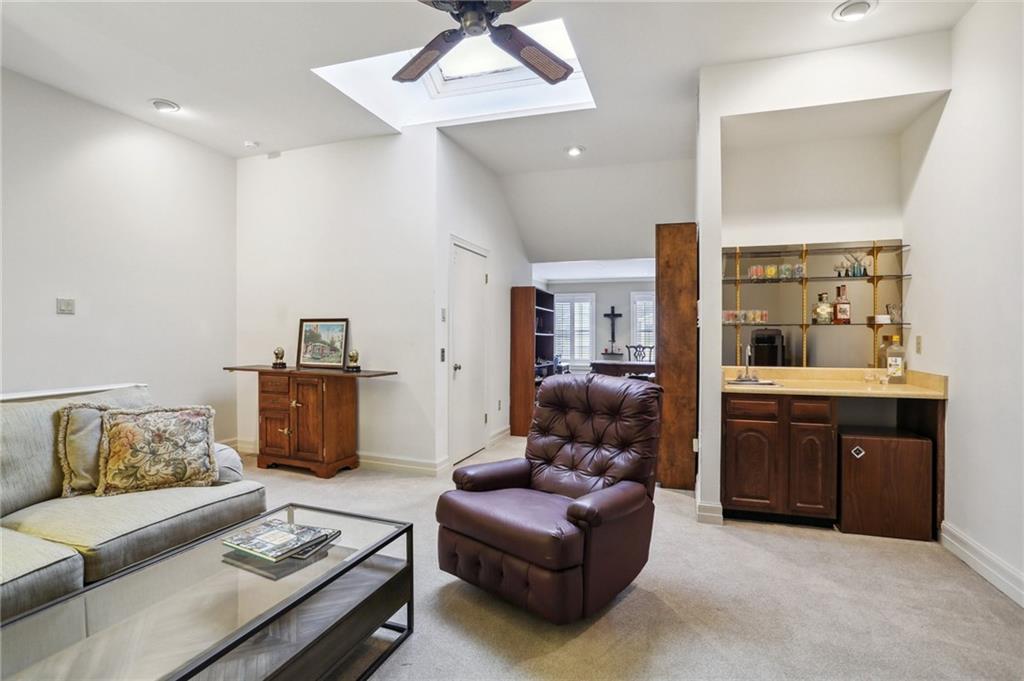 805 RUE DECATUR None