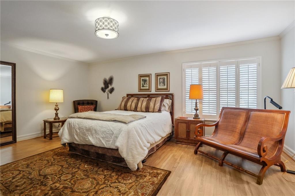 805 RUE DECATUR None