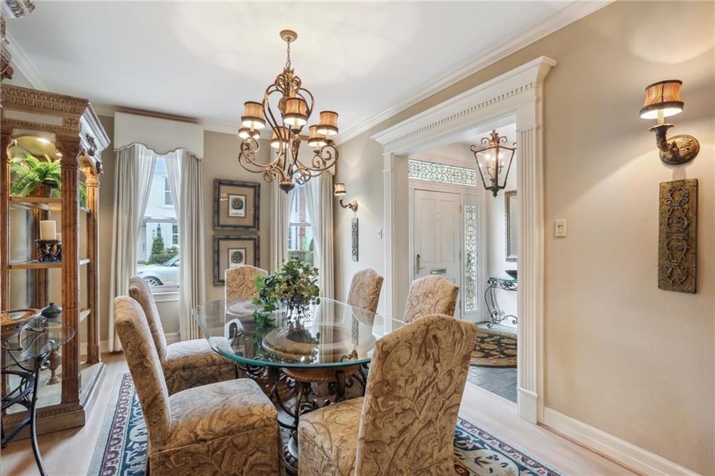 805 RUE DECATUR None