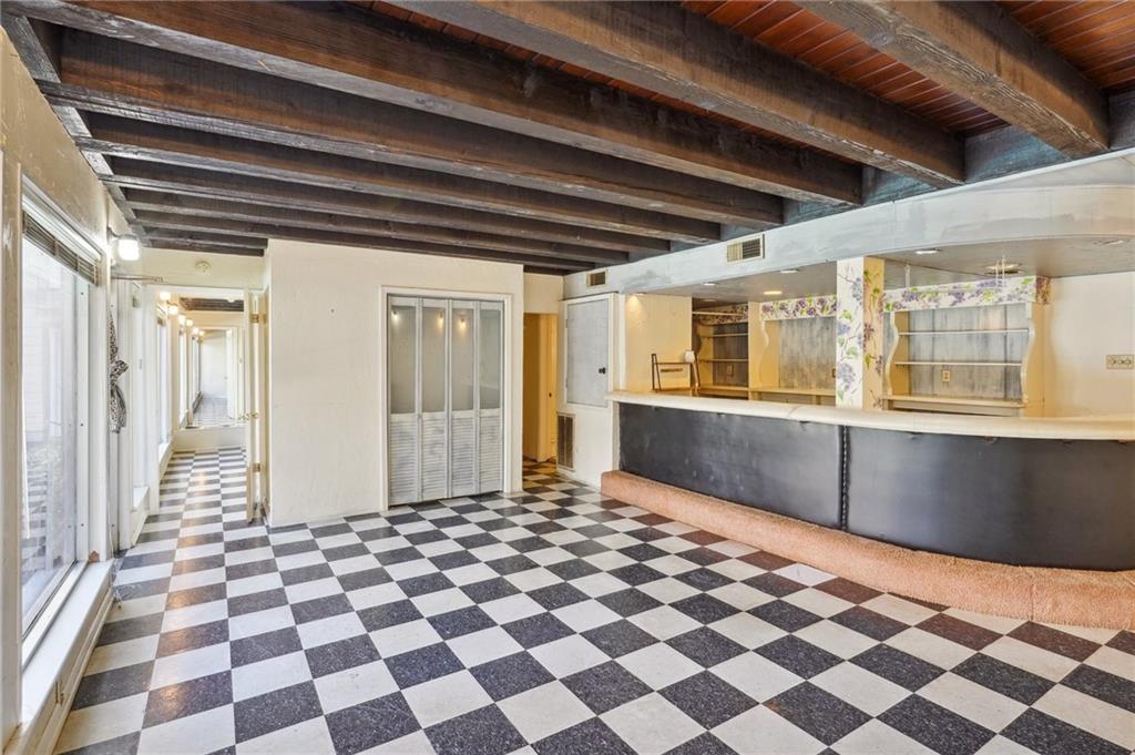 1161 LAKE Avenue 111