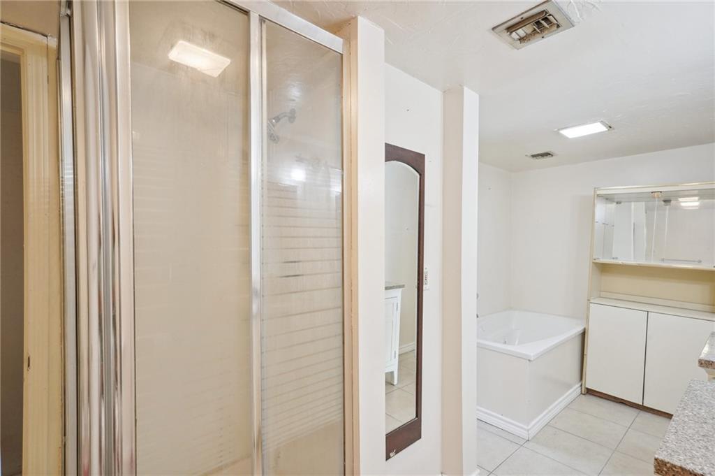 1161 LAKE Avenue 111