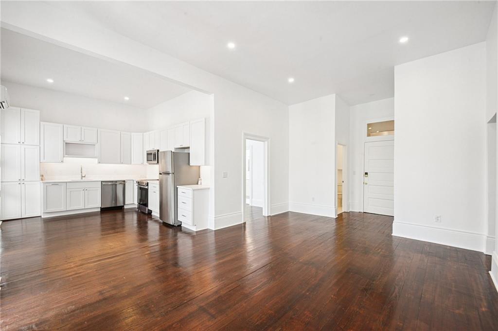 5416 MAGAZINE Street