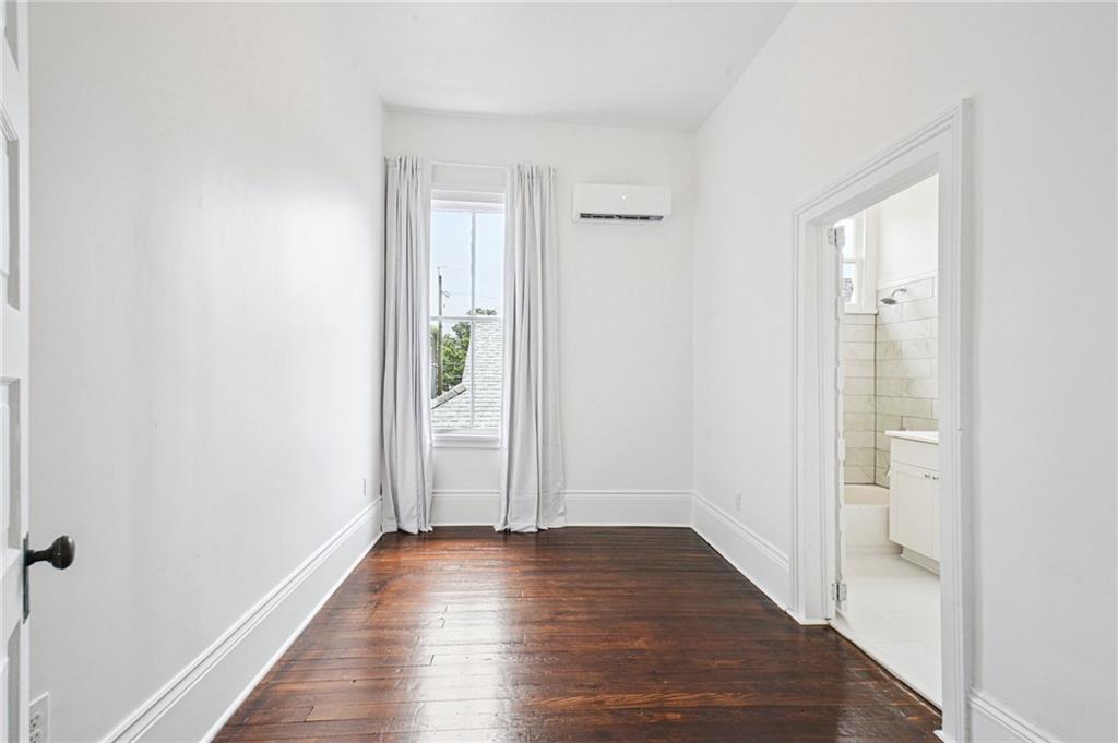 5416 MAGAZINE Street