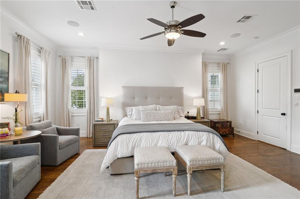 1022 UPPERLINE Street