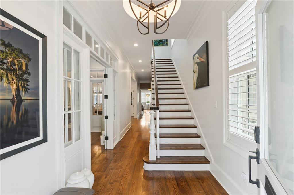 1022 UPPERLINE Street