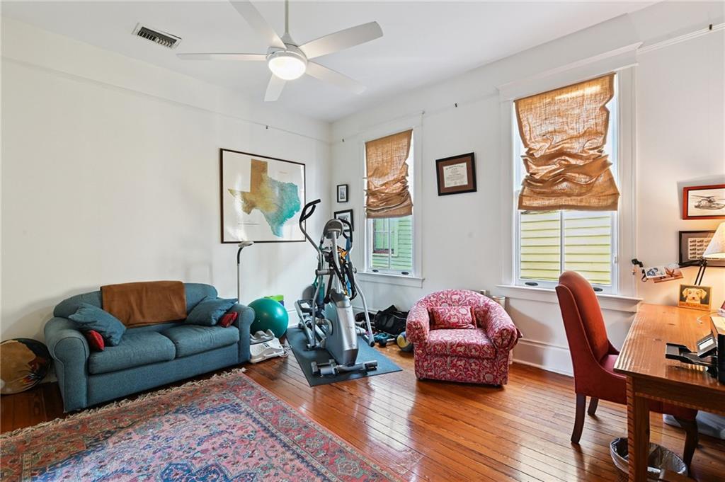 725 NASHVILLE Avenue