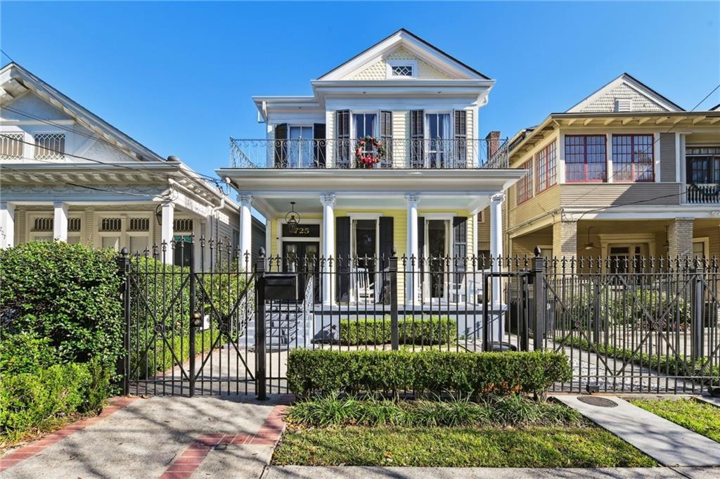 725 NASHVILLE Avenue