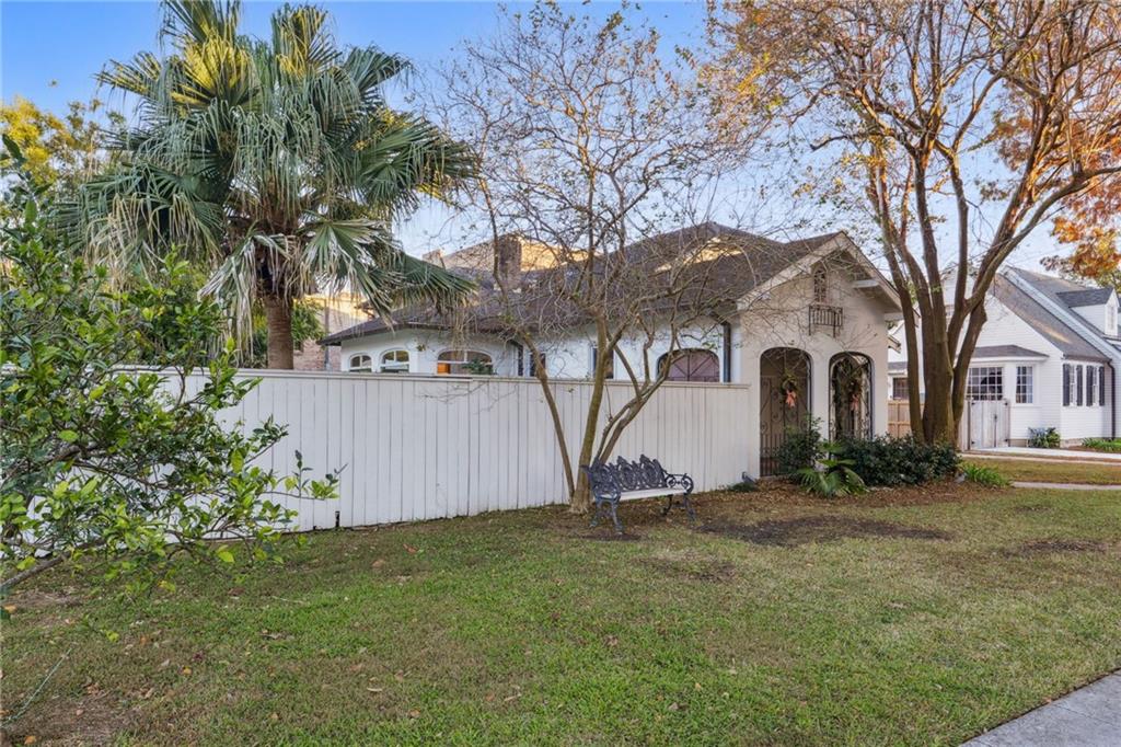 129 BROCKENBRAUGH Court