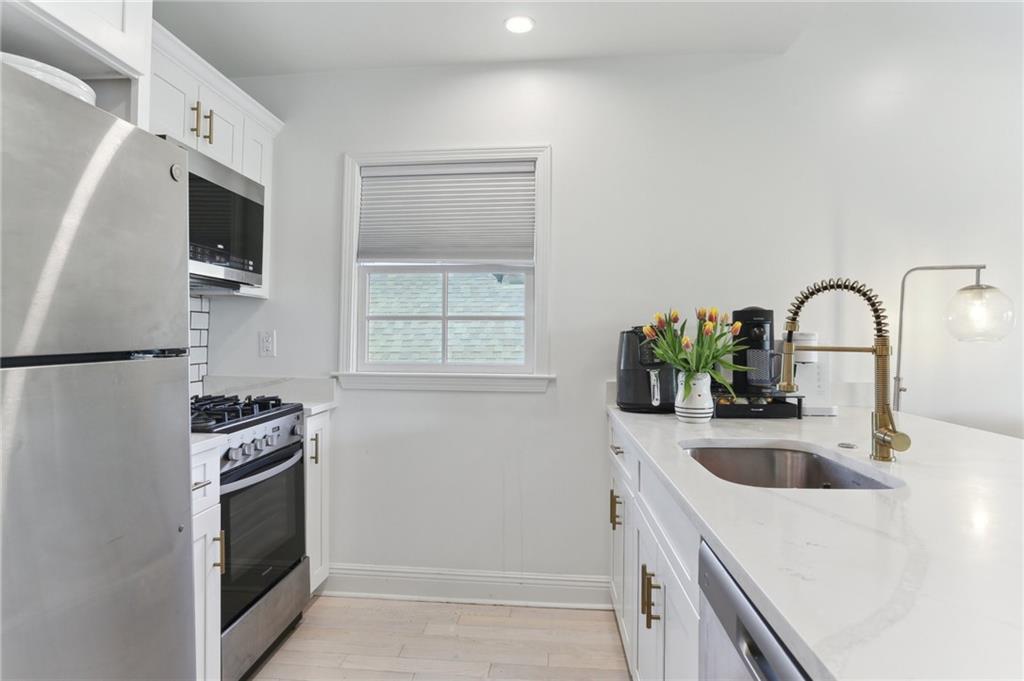 1117 NINTH Street 202