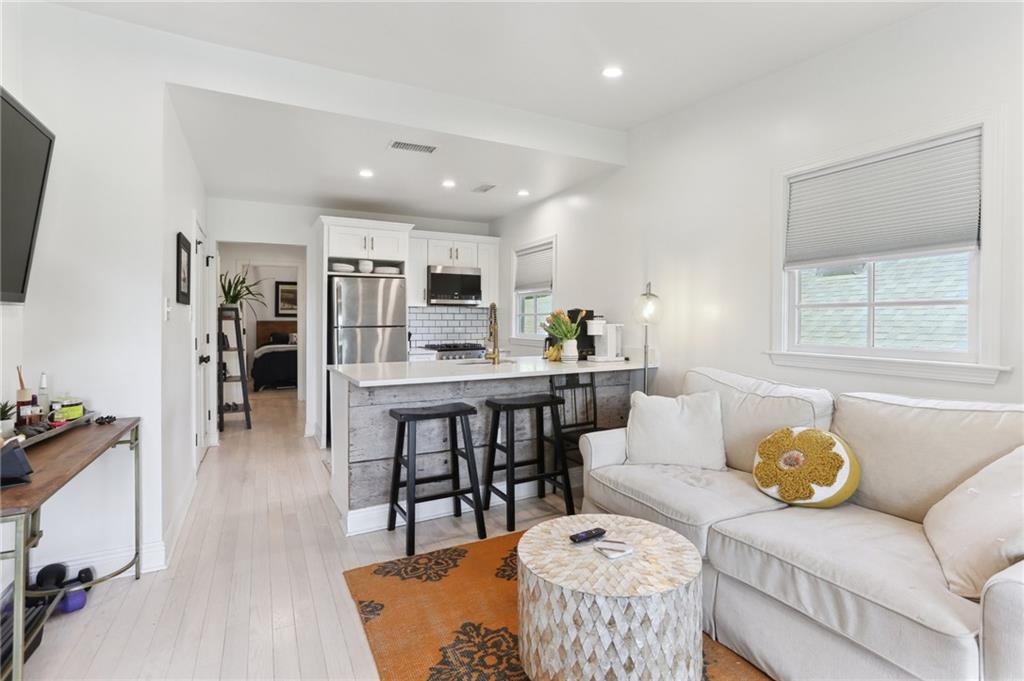 1117 NINTH Street 202