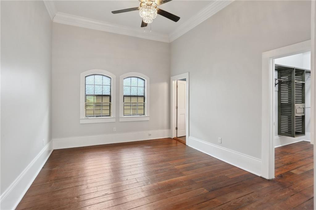 1735 DELACHAISE Street