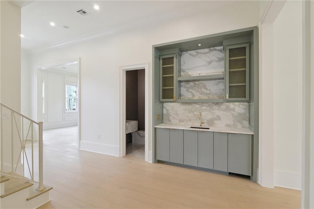 3620 CHESTNUT Street