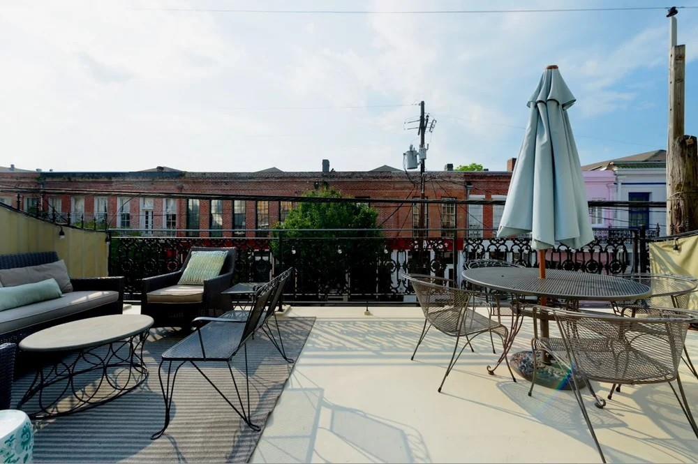 2028 MAGAZINE Street