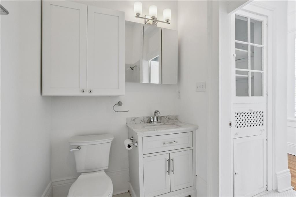 5422 MAGAZINE Street