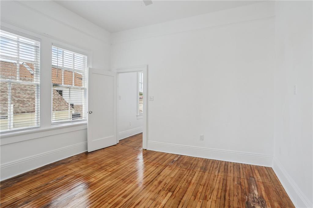 5422 MAGAZINE Street upper